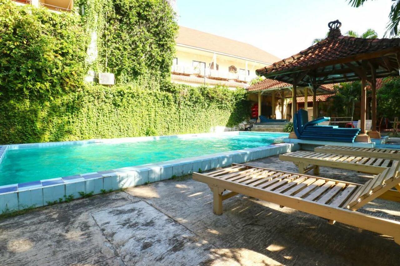 Ayu Beach Inn Kuta Lombok Exterior foto