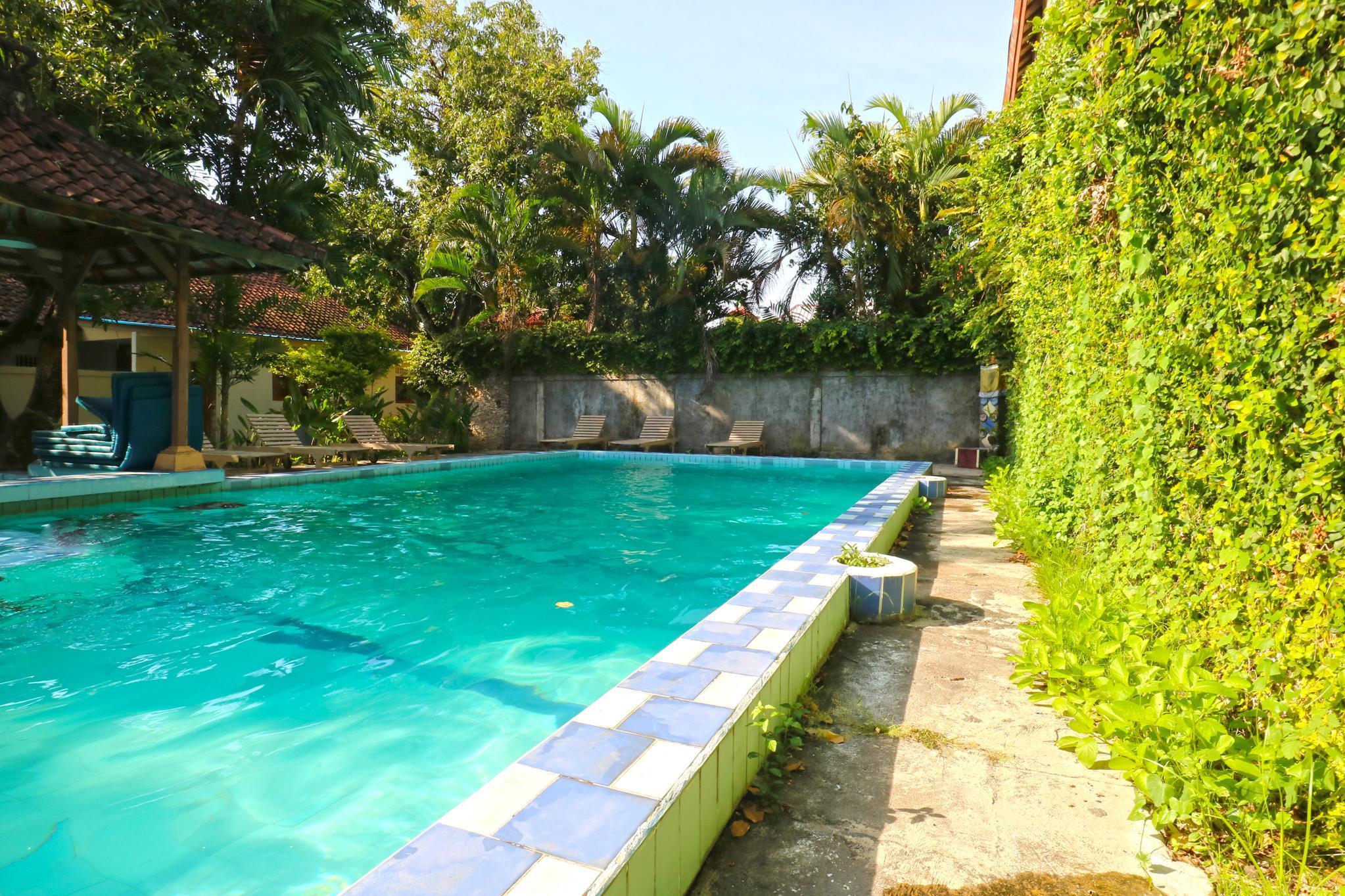 Ayu Beach Inn Kuta Lombok Exterior foto
