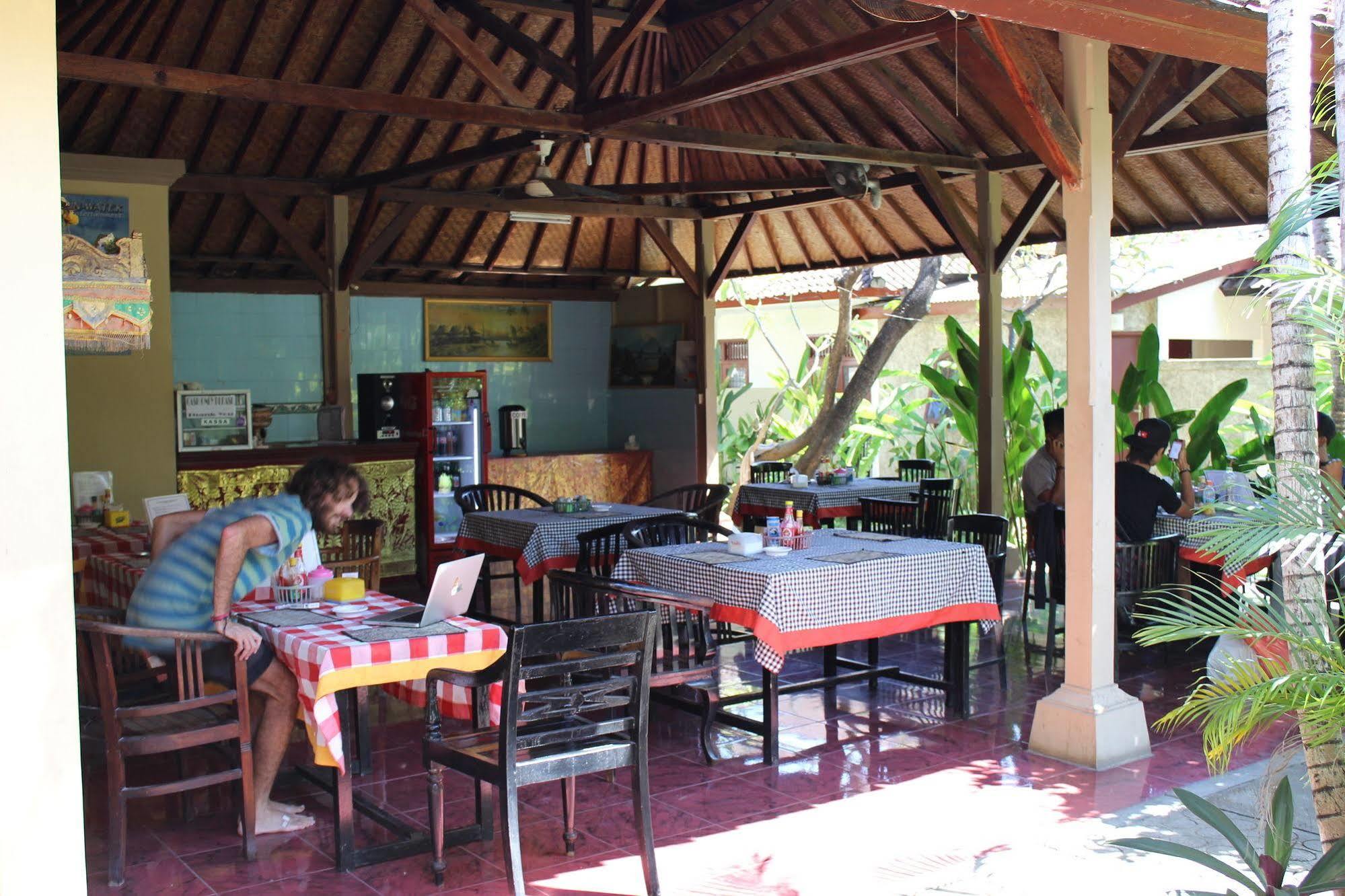 Ayu Beach Inn Kuta Lombok Exterior foto
