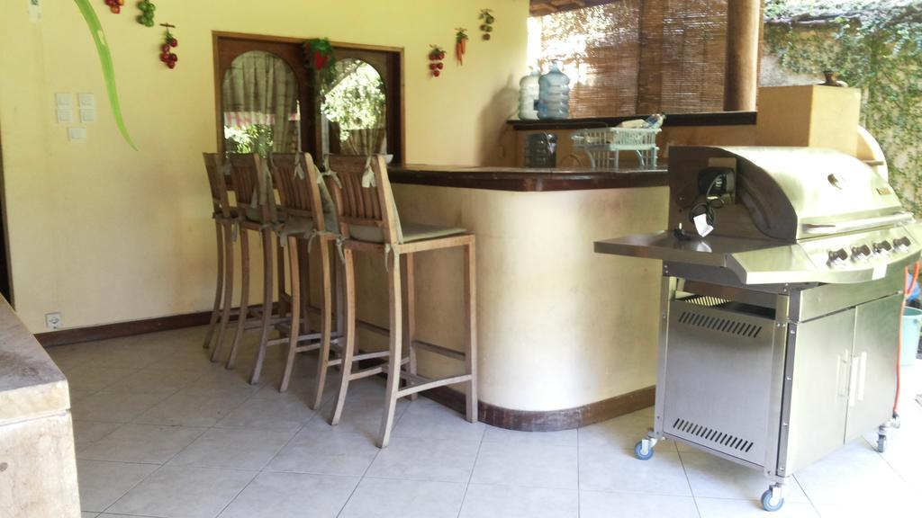 Ayu Beach Inn Kuta Lombok Exterior foto